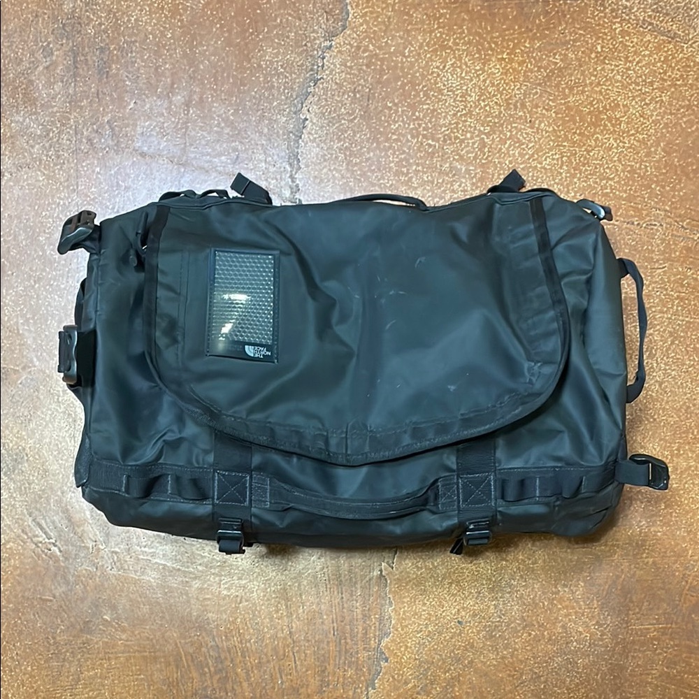 The North Face - Unisex Duffle Bag, size small, color black.